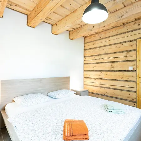 Drevenice Liptov - & Hiking Apartment *
